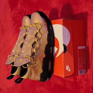 Men's Nike Air More Money